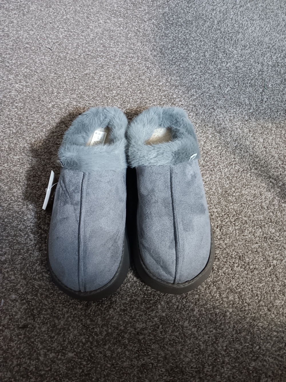 Cozy Faux-Fur Lined Grey Slip-On Slippers Winter Womens